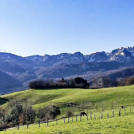 Ampuero, Cantabria, Rio Ason. Hasta 6 Personas Apartment *