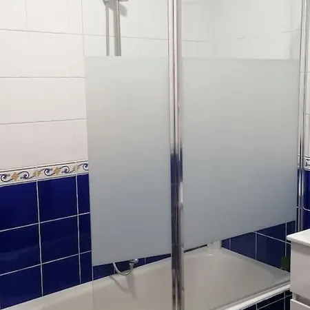 Ampuero, Cantabria, Rio Ason. Hasta 6 Personas Apartment *
