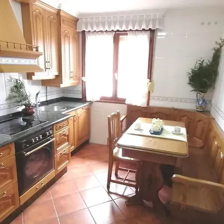 Ampuero, Cantabria, Rio Ason. Hasta 6 Personas Apartment Ampuero